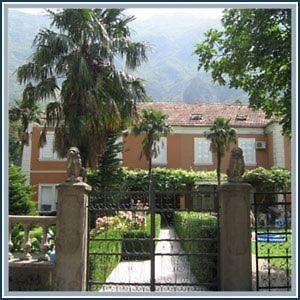 Apartments Vojin Risan Esterno foto