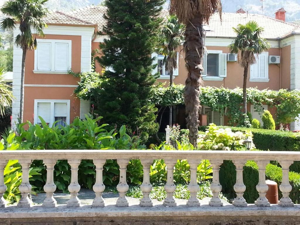 Apartments Vojin Risan Esterno foto