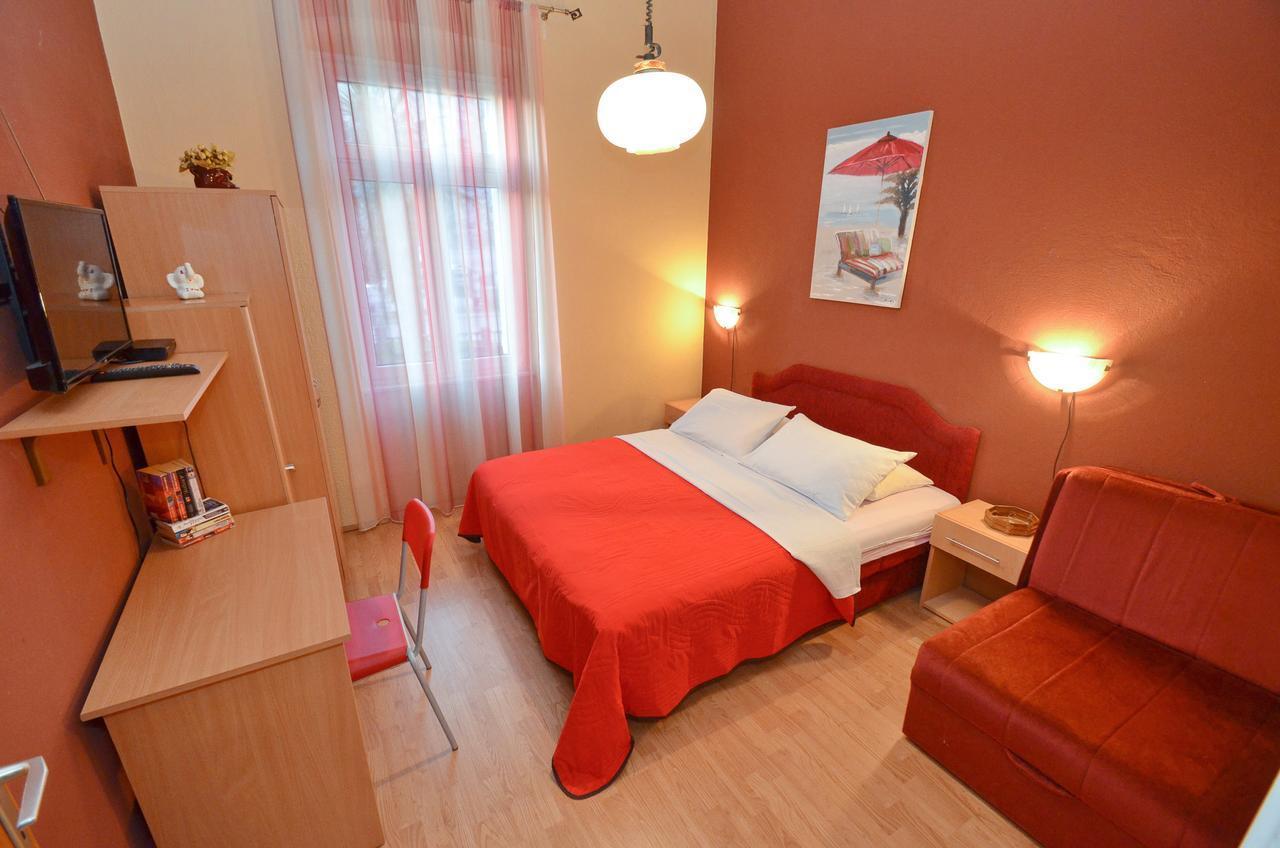 Apartments Vojin Risan Esterno foto